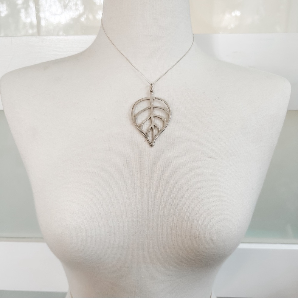 Filou Jewelry Handmade Silver Leaf Necklace
